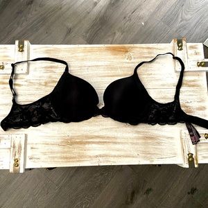 Victoria secret bra 32D Demi push up